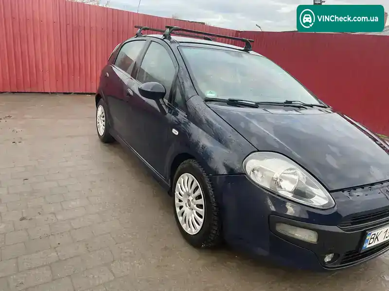 Fiat Punto 2010, фото з оголошення 2 з 20, VIN ZFA19900001718409
