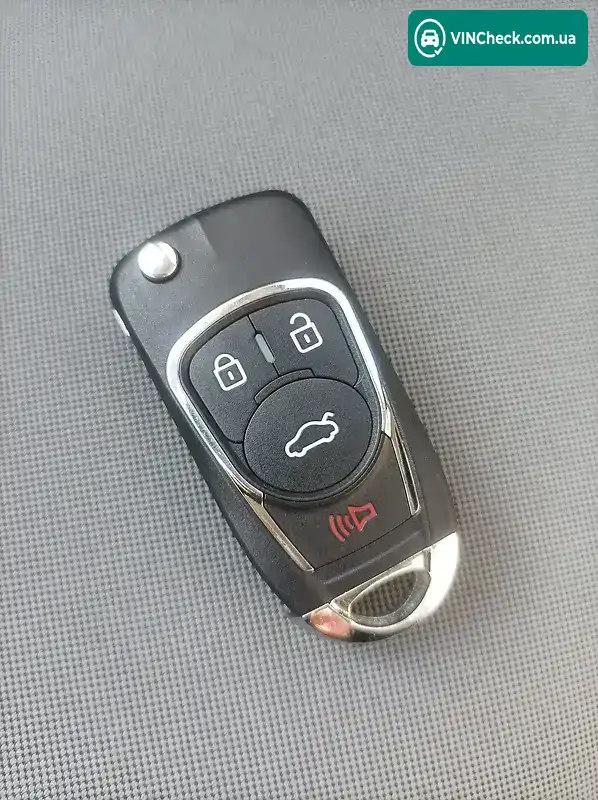 Ford Escape 2017, фото з оголошення 2 з 21, VIN 1FMCU0F77HUE97747