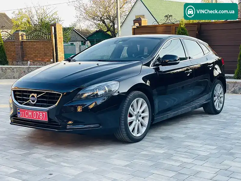 Volvo V40 2013, фото з оголошення 2 з 20, VIN YV1MV848152111803
