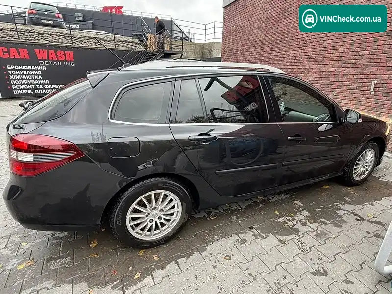 Renault Laguna 2011, фото з оголошення 1 з 10, VIN VF1KT1RG646179662