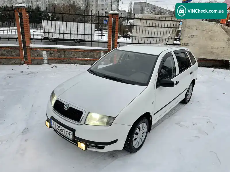 Skoda Fabia 2002, фото з оголошення 1 з 18, VIN TMBJB16Y333664376