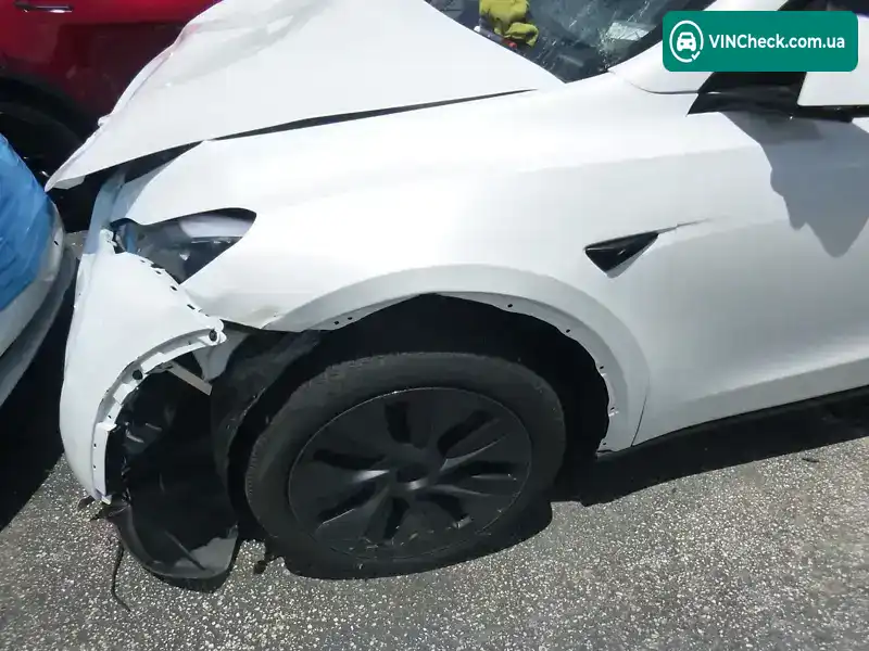Tesla Model Y 2025, фото з оголошення 1 з 2, VIN 7SAYGDED6SA369726