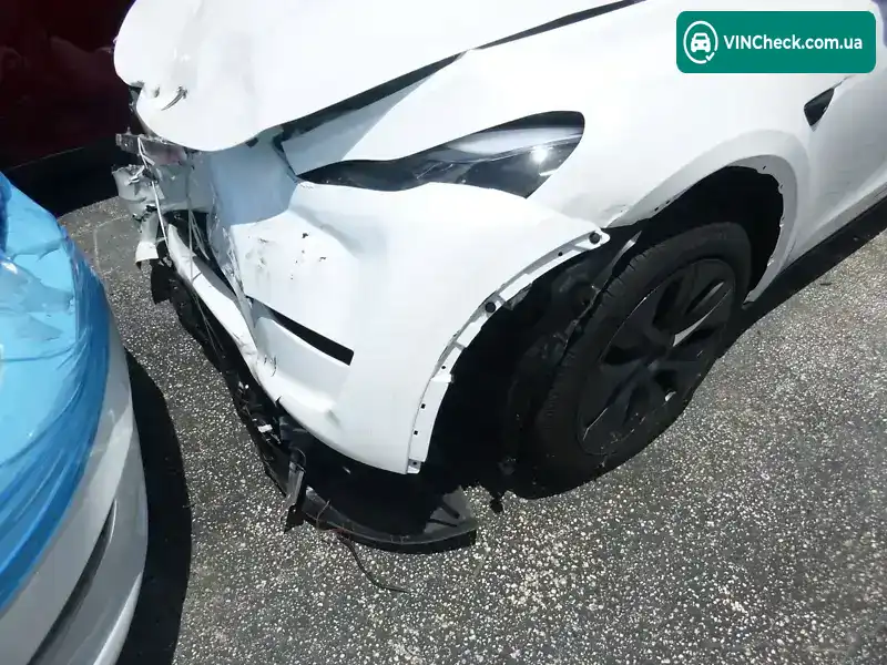 Tesla Model Y 2025, фото з оголошення 2 з 2, VIN 7SAYGDED6SA369726