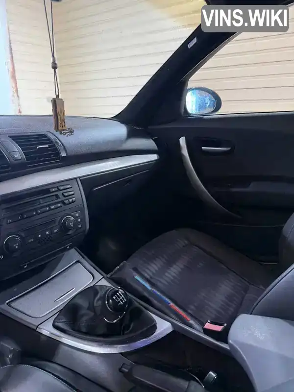 BMW 1 Series 2004, фото з оголошення 2 з 11, VIN WBAUF51020JS58250