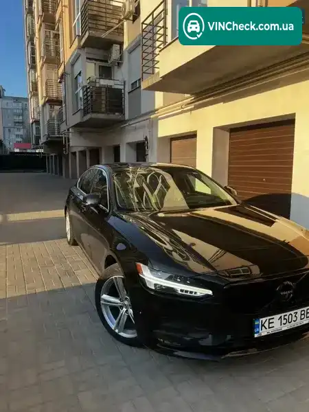 Volvo S90 2017, фото з оголошення 2 з 21, VIN LVY982AK2JP019985