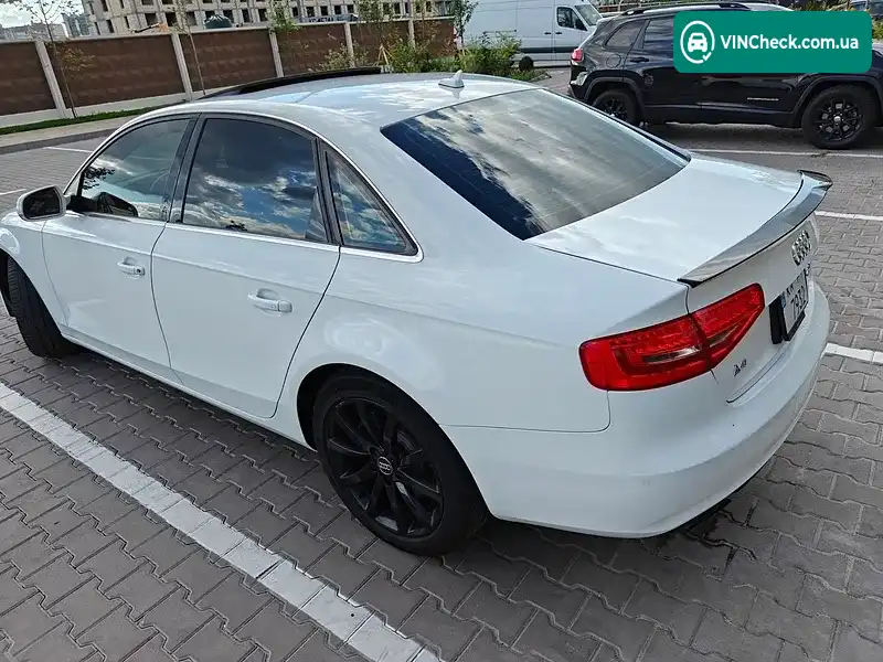 Audi A4 2013, фото з оголошення 2 з 17, VIN WAUFFAFLXDN043587