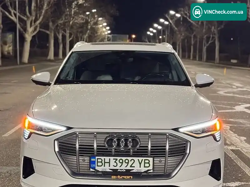 Audi e-tron 2019, фото з оголошення 2 з 8, VIN WA1VABGE3KB011317