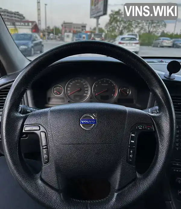Volvo XC70 2004, фото з оголошення 2 з 17, VIN YV1SZ59G741147756