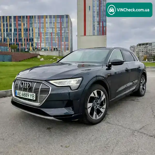 Audi e-tron 2020, фото з оголошення 1 з 21, VIN WAUZZZGE1LB025692