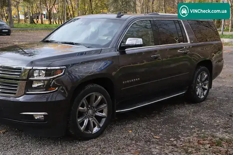 Chevrolet Suburban 2016, фото з оголошення 1 з 18, VIN 1GNSKJKC2GR295096