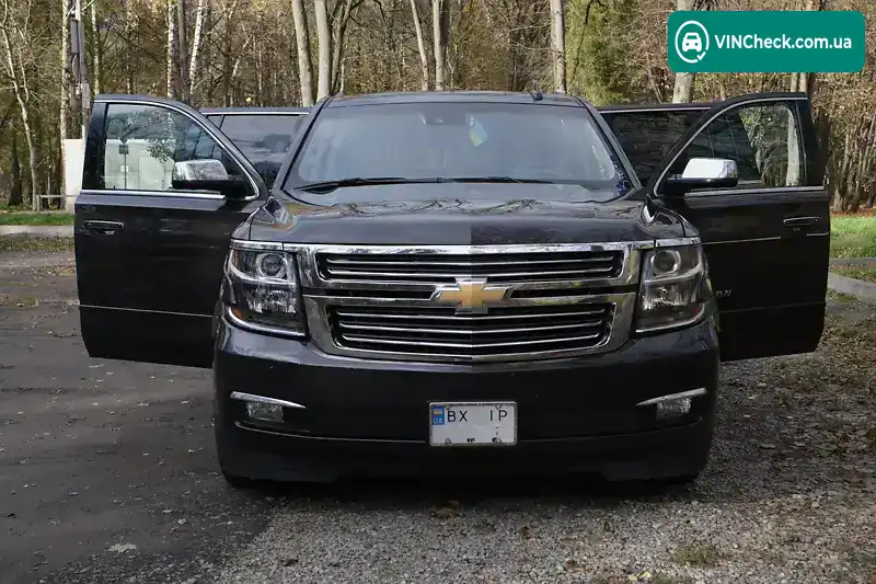 Chevrolet Suburban 2016, фото з оголошення 2 з 18, VIN 1GNSKJKC2GR295096
