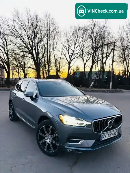 Volvo XC60 2018, фото з оголошення 1 з 21, VIN LYVA22RL0JB105360