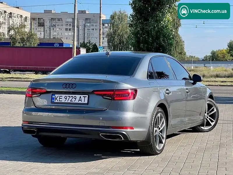 Audi A4 2019, фото з оголошення 2 з 20, VIN WAUGMAF48KA110047