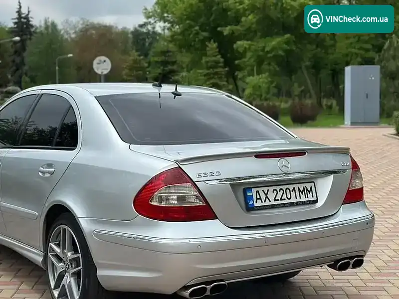 Mercedes-Benz E-Class 2006, фото з оголошення 2 з 21, VIN WDB2110221B049700