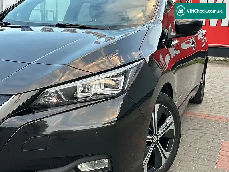 Nissan Leaf 2018, фото з оголошення 2 з 20, VIN SJNFAAZE1U0008366