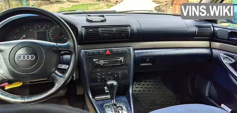 Audi A4 2000, фото з оголошення 2 з 11, VIN WAUZZZ8DZ1A068991