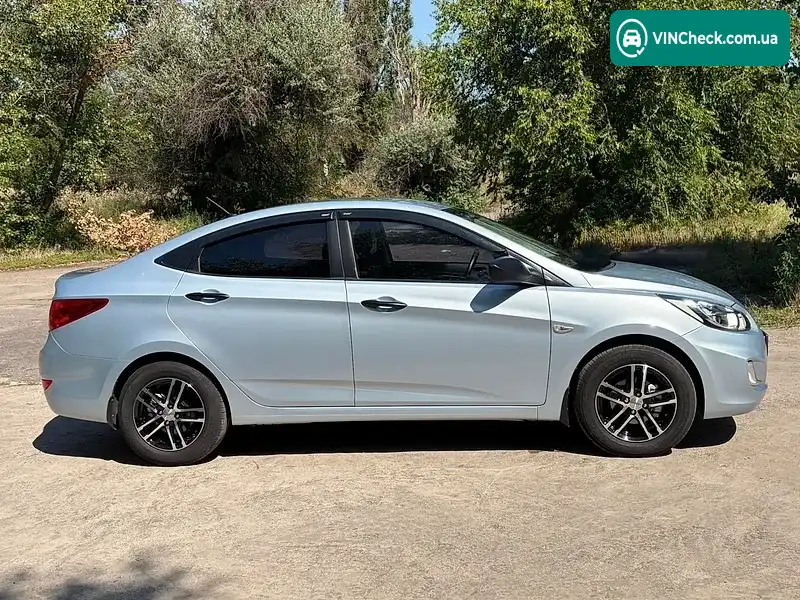 Hyundai Accent 2012, фото з оголошення 2 з 20, VIN Z94CT41CACR113043