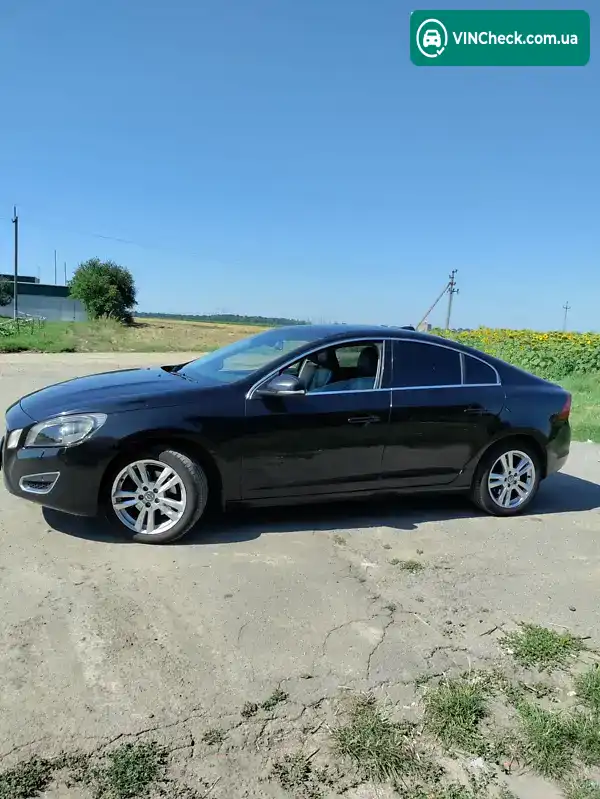 Volvo S60 2011, фото з оголошення 2 з 7, VIN YV1FS84A1C2101290
