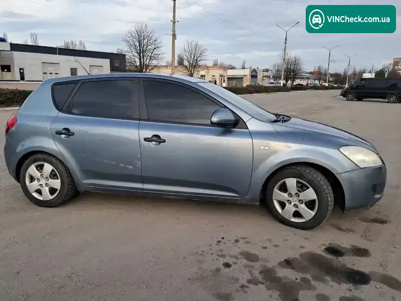 Kia Ceed 2008, фото з оголошення 2 з 7, VIN U5YFF24228L115666