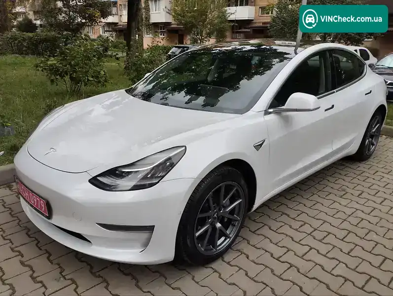 Tesla Model 3 2019, фото з оголошення 2 з 13, VIN 5YJ3E1EBXKF436941