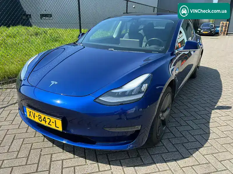 Tesla Model 3 2019, фото з оголошення 1 з 12, VIN 5YJ3E7EB3KF233294