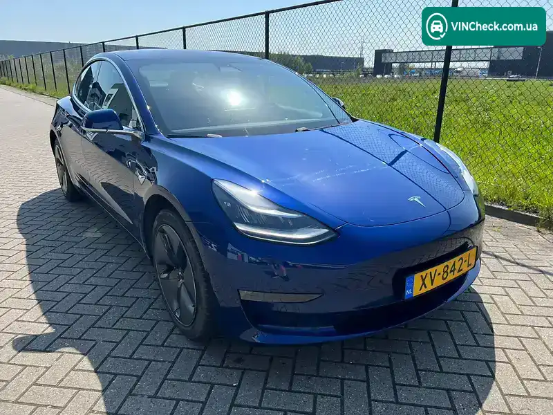 Tesla Model 3 2019, фото з оголошення 2 з 12, VIN 5YJ3E7EB3KF233294