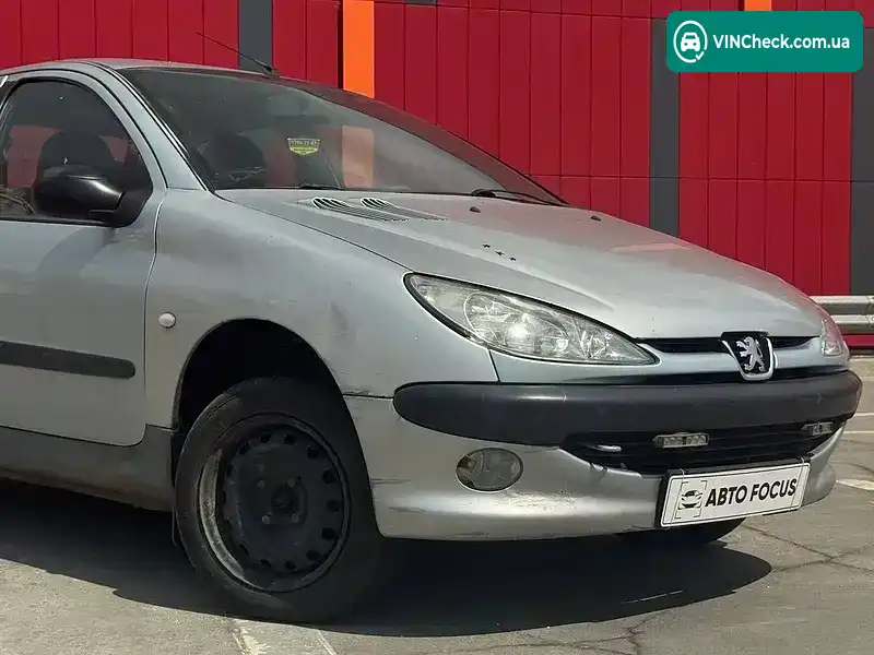 Peugeot 206 2007, фото з оголошення 2 з 20, VIN VF32BKFWA72775373
