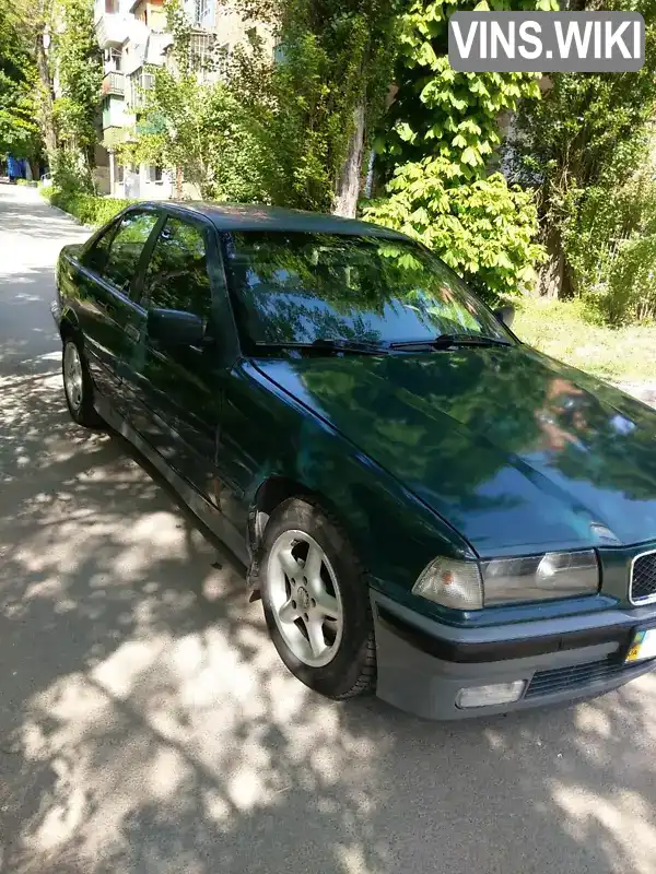 BMW 3 Series 1992, фото з оголошення 1 з 15, VIN WBACC110X0FF41077