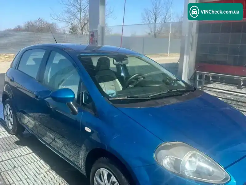 Fiat Punto 2011, фото з оголошення 2 з 13, VIN ZFA19900001850711