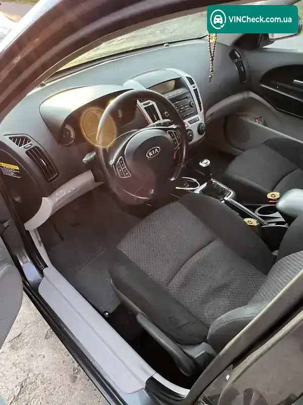 Kia Ceed 2008, фото з оголошення 1 з 20, VIN U5YFF52528L045951