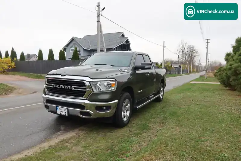 Ram 1500 2021, фото з оголошення 2 з 20, VIN 1C6SRFBT3MN696054