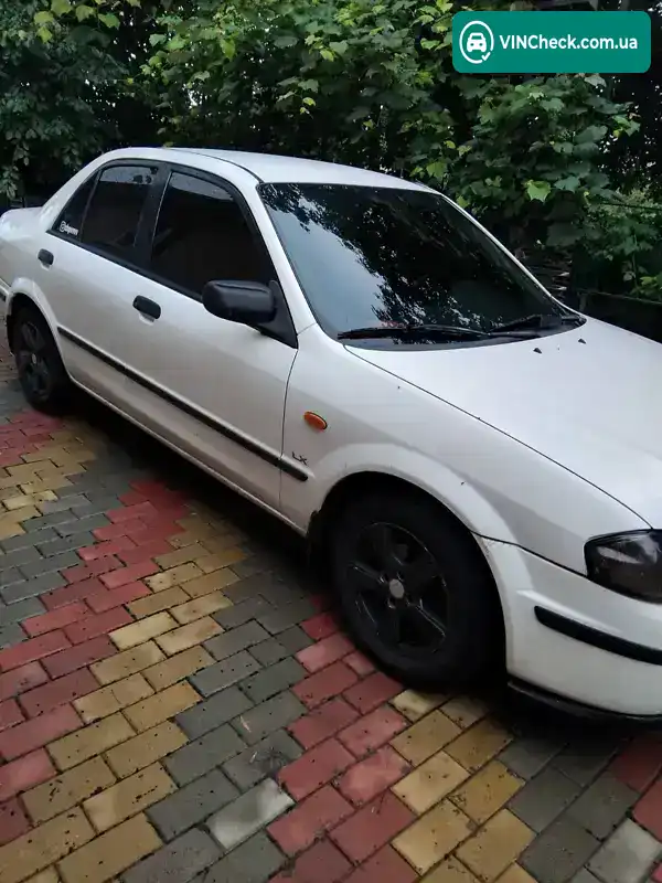 Mazda 323 1999, фото з оголошення 2 з 9, VIN JMZBJ12L200109134
