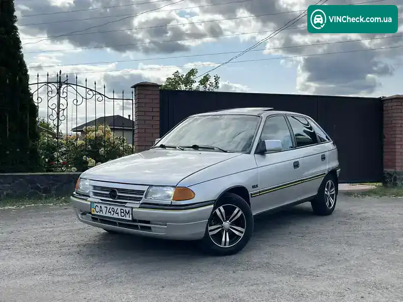 Opel Astra 1993, фото з оголошення 1 з 21, VIN W0L000059P4017177