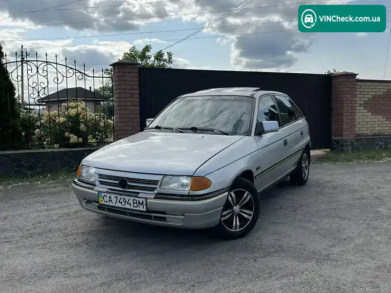Opel Astra 1993, фото з оголошення 2 з 21, VIN W0L000059P4017177