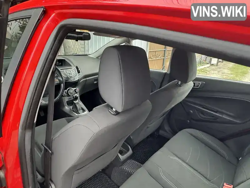 Ford Fiesta 2015, фото з оголошення 2 з 21, VIN WF0DXXGAKDFJ74996