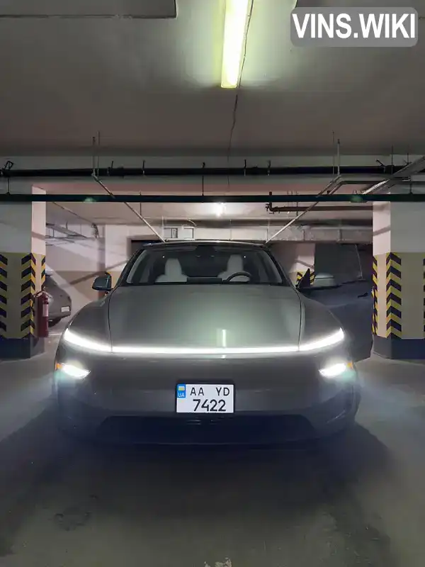 Tesla Model Y 2025, фото з оголошення 1 з 21, VIN 7SAYGDEE6TF329725