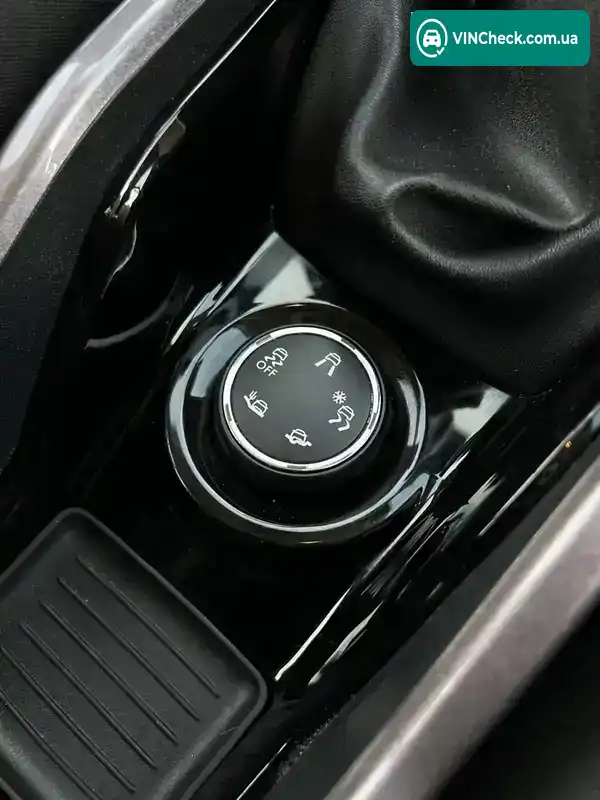 Peugeot 2008 2015, фото з оголошення 2 з 18, VIN VF3CU5FJ0FY059232