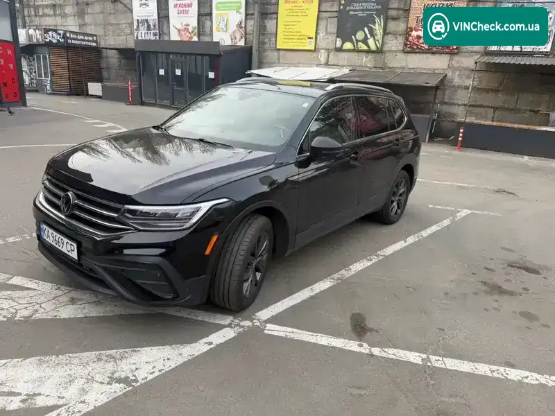 Volkswagen Tiguan 2023, фото з оголошення 2 з 13, VIN 3VVNB7AX1PM097724