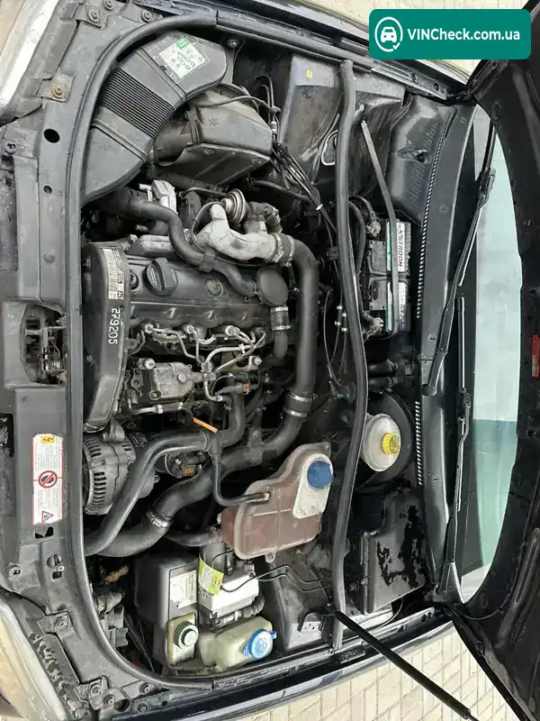 Audi A4 1996, фото з оголошення 1 з 9, VIN WAUZZZ8DZTA113506