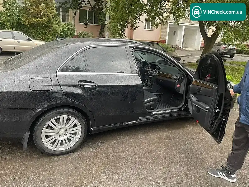Mercedes-Benz E-Class 2012, фото з оголошення 1 з 5, VIN WDD2120411A745586