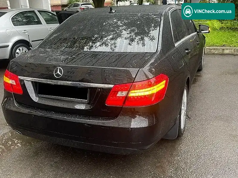 Mercedes-Benz E-Class 2012, фото з оголошення 2 з 5, VIN WDD2120411A745586