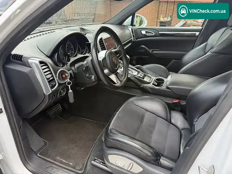 Porsche Cayenne 2017, фото з оголошення 2 з 20, VIN WP1ZZZ92ZHKA32598