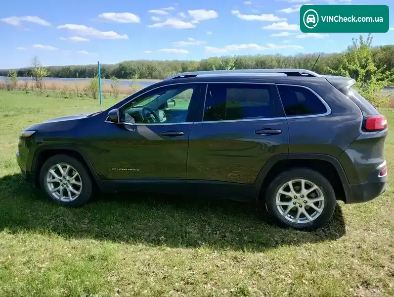 Jeep Cherokee 2015, фото з оголошення 2 з 15, VIN 1C4PJLCB1FW656823