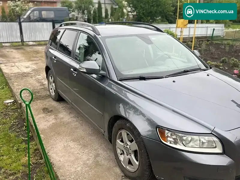 Volvo V50 2009, фото з оголошення 2 з 9, VIN YV1MW76F2A2534499