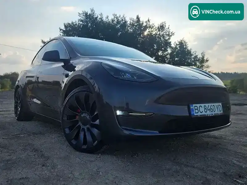 Tesla Model Y 2024, фото з оголошення 2 з 20, VIN 7SAYGDEF4RA318253