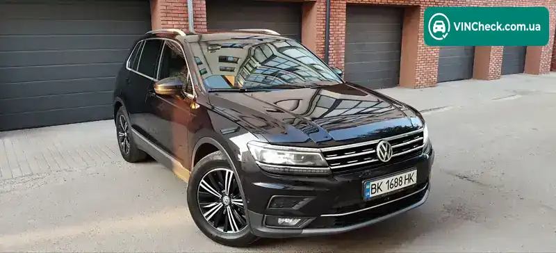 Volkswagen Tiguan 2017, фото з оголошення 1 з 21, VIN WVGZZZ5NZJW836629