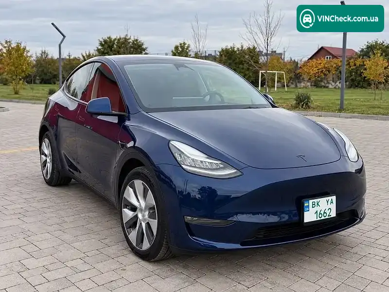 Tesla Model Y 2023, фото з оголошення 1 з 17, VIN 7SAYGDEE4PA080165