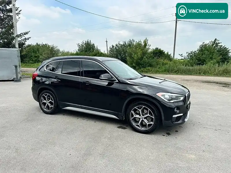 BMW X1 2019, фото з оголошення 2 з 20, VIN WBXHU7C52K5L11400