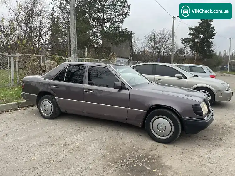Mercedes-Benz E-Class 1991, фото з оголошення 2 з 11, VIN WDB1240231B673414
