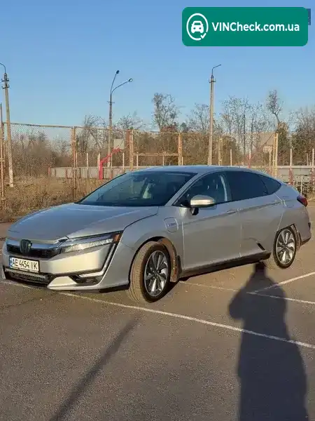 Honda Clarity 2018, фото з оголошення 2 з 21, VIN JHMZC5F35JC012074